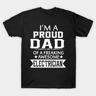 FAther (2) IM A PROUD CHEERLEADER 2 T-Shirt